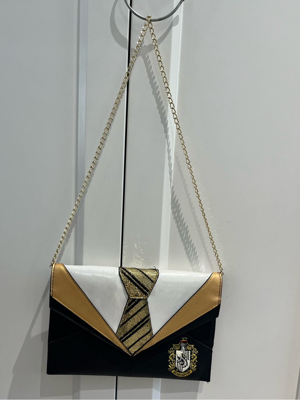 Danielle Nicole Harry Potter Hufflepuff Crossbody Bag